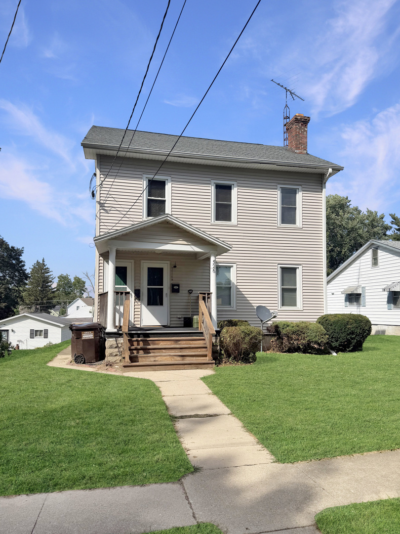 526 E Jefferson Street Property Photo 2