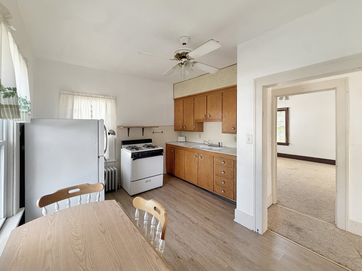 526 E Jefferson Street Property Photo 7
