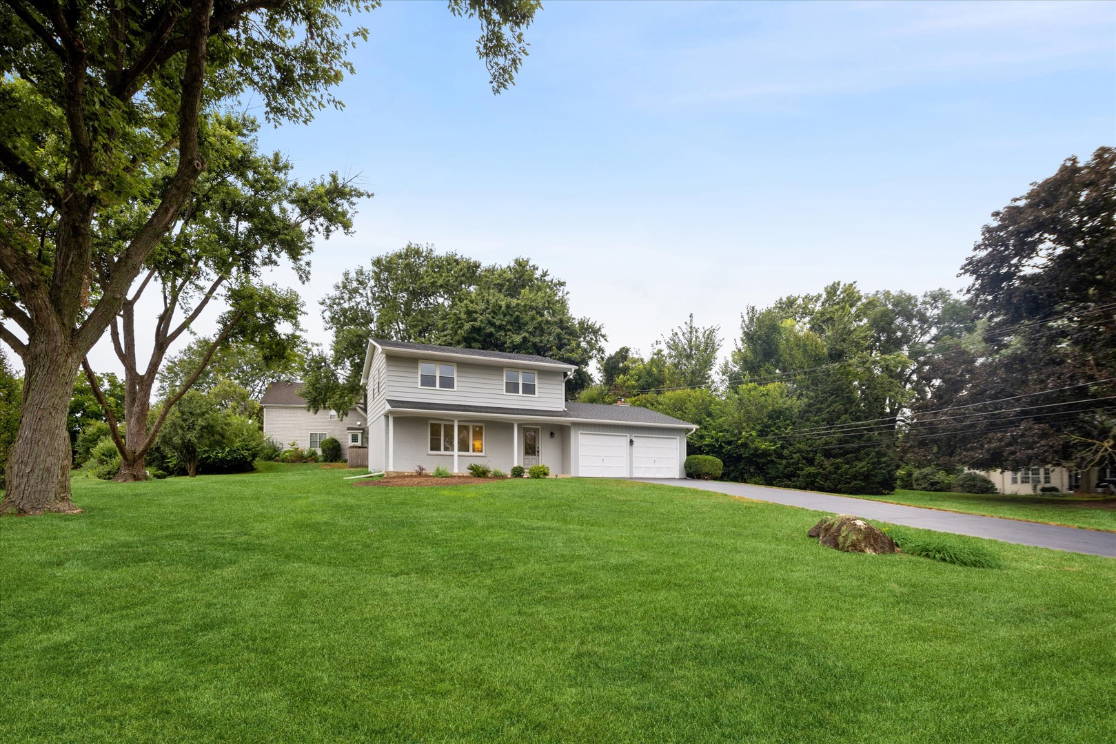 2s380 Golfview Drive Property Photo 4