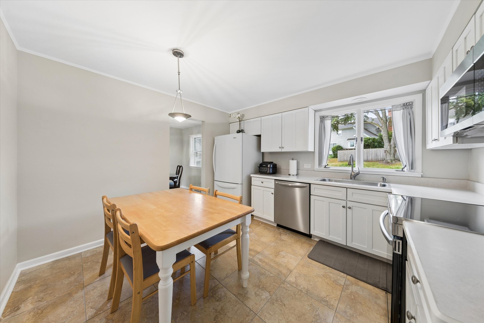 2s380 Golfview Drive Property Photo 15