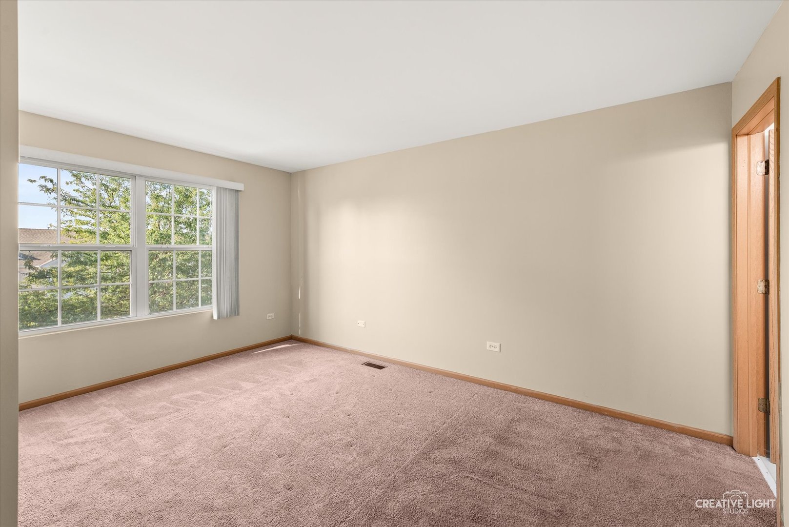 277 S Oak Creek Lane Property Photo 8