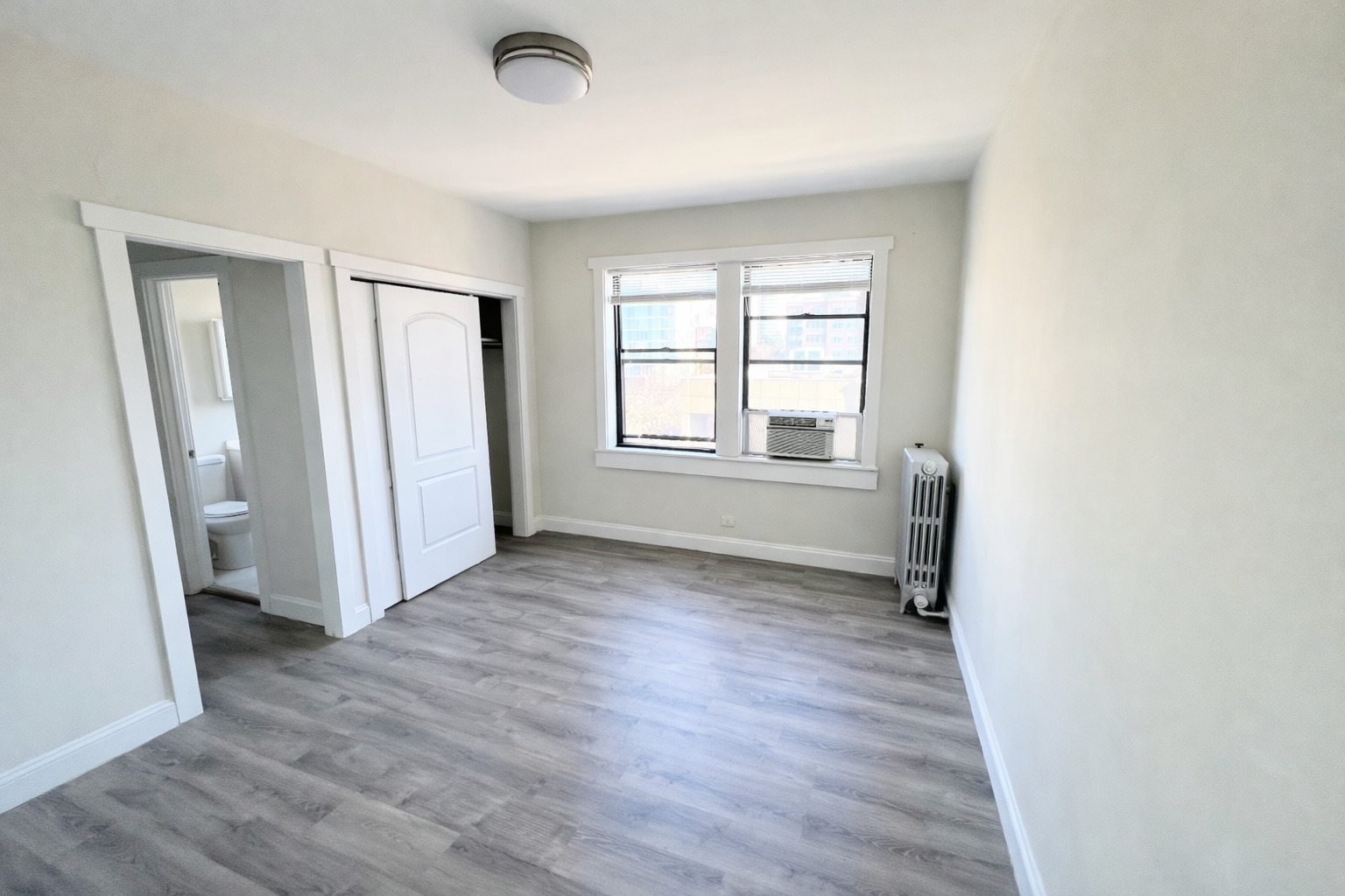 839 W Sheridan Road 205 Property Photo 6