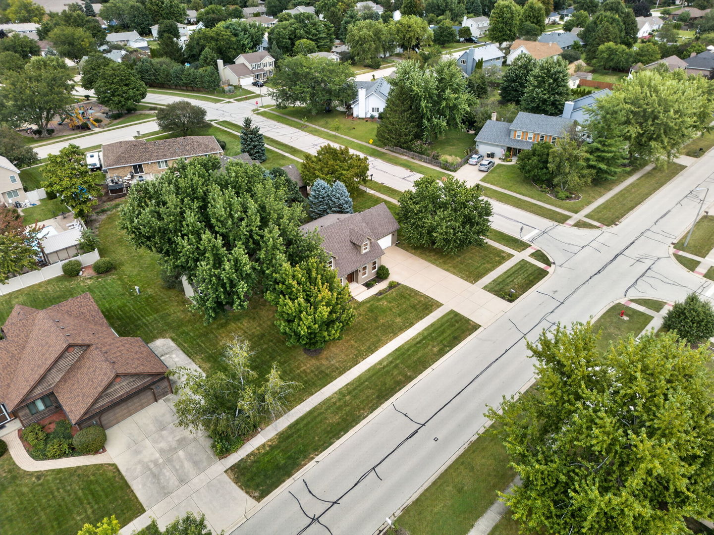 309 E Somonauk Street Property Photo 7