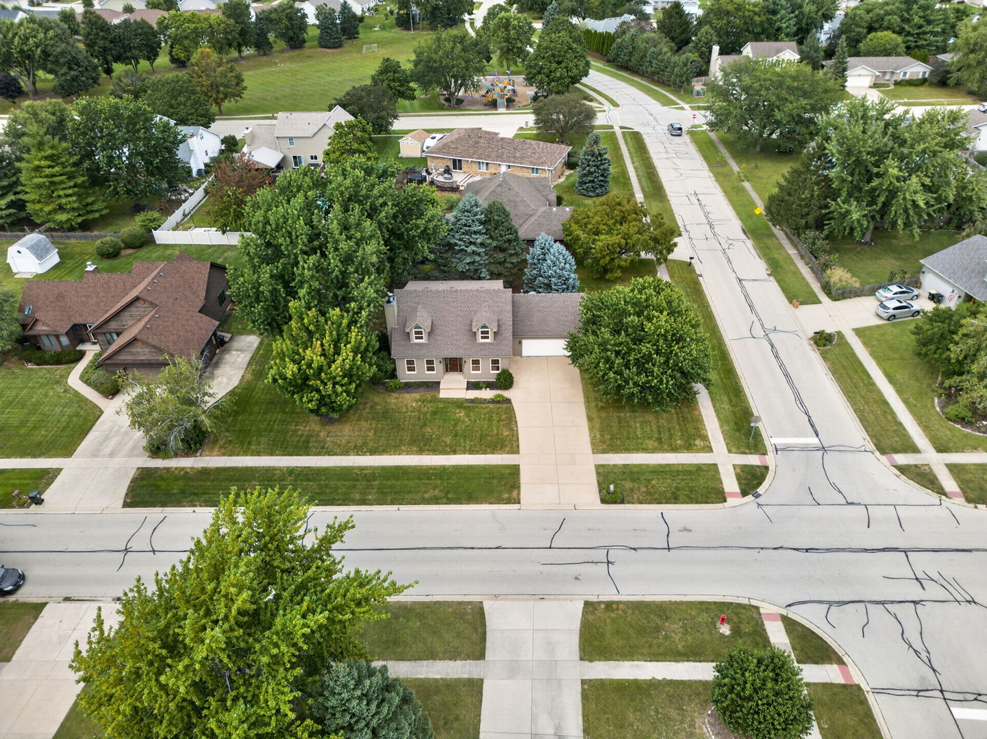 309 E Somonauk Street Property Photo 8