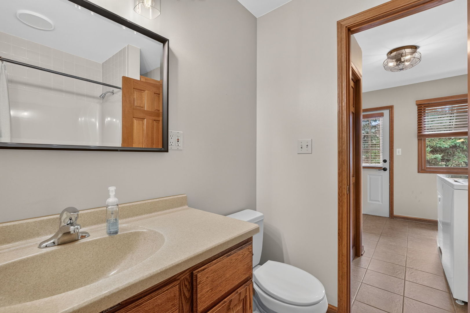 309 E Somonauk Street Property Photo 32