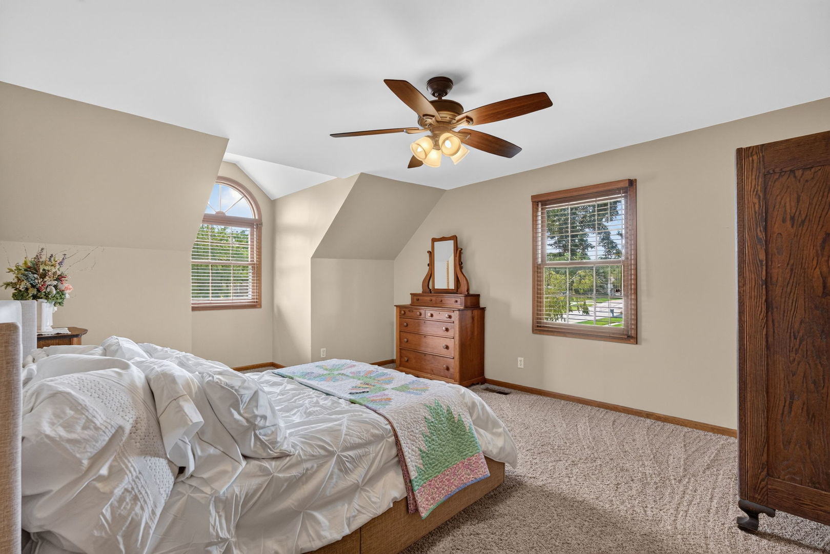309 E Somonauk Street Property Photo 34