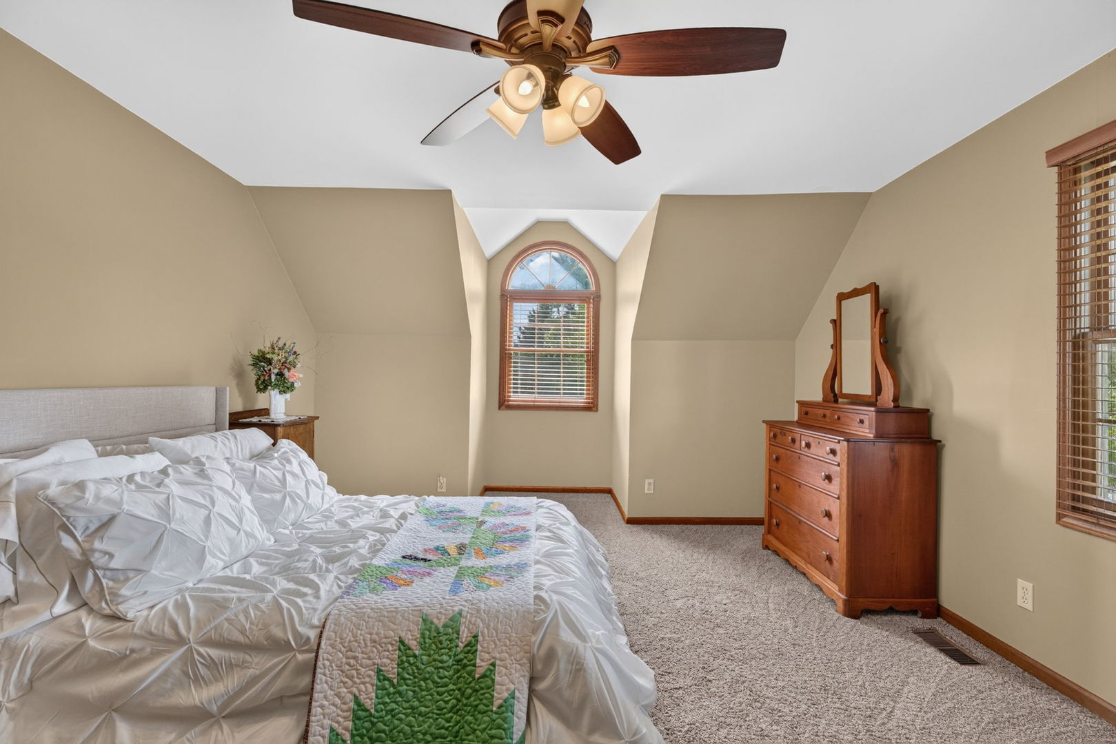 309 E Somonauk Street Property Photo 36