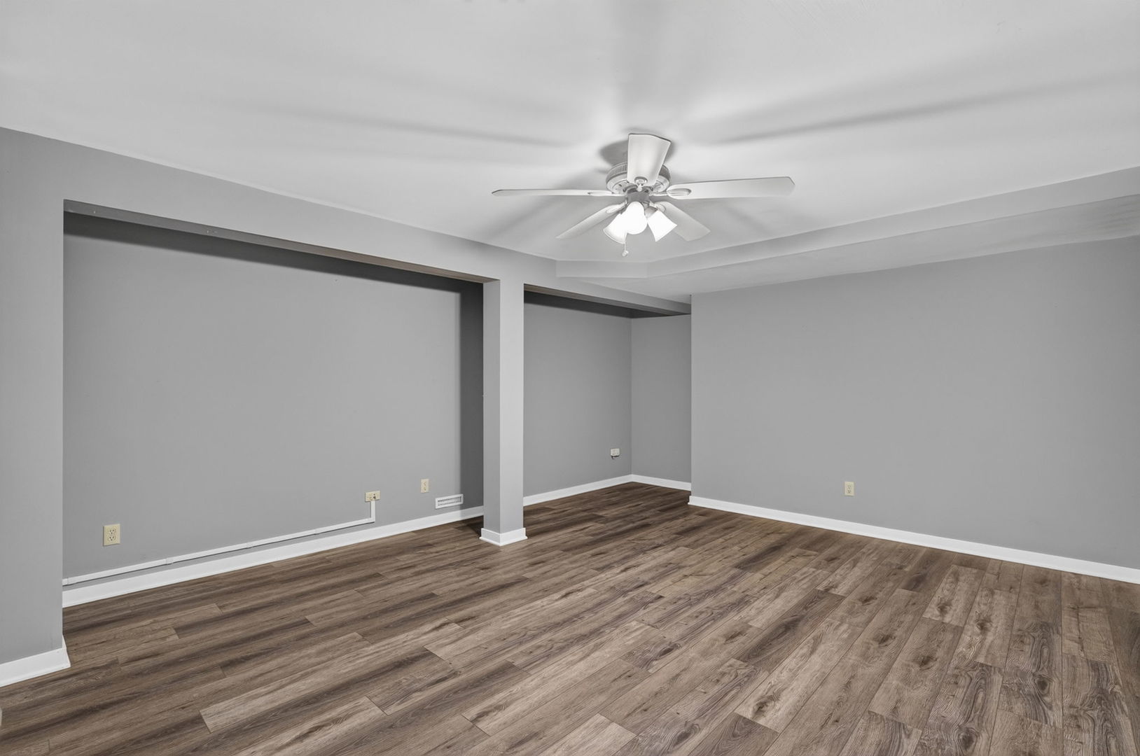 309 E Somonauk Street Property Photo 49