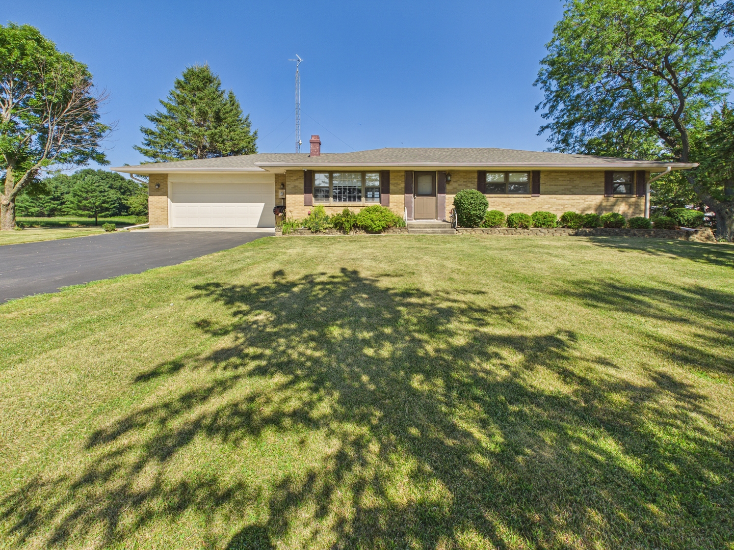 3862 Westfield Road Property Photo 1