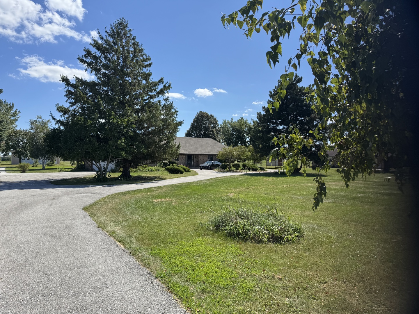 1026 S Schoolhouse Road Property Photo 2