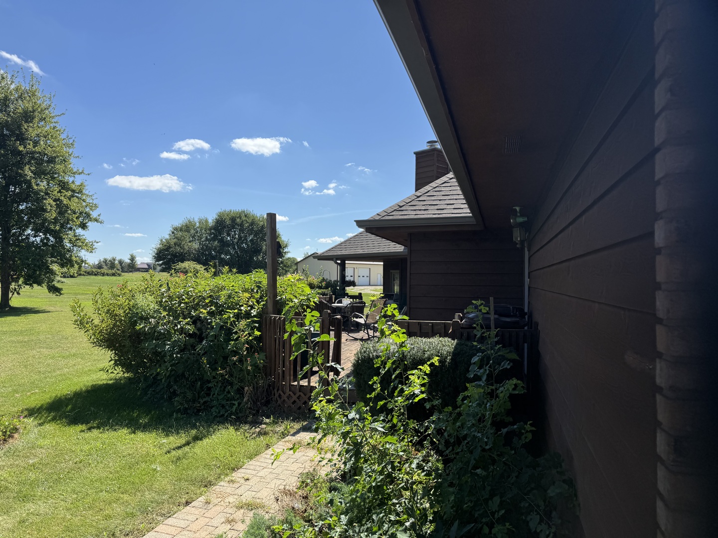 1026 S Schoolhouse Road Property Photo 4