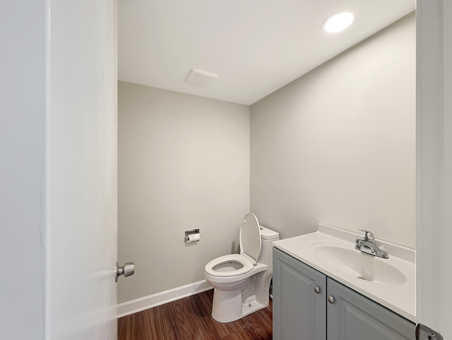 647 Darien Court Property Photo 8