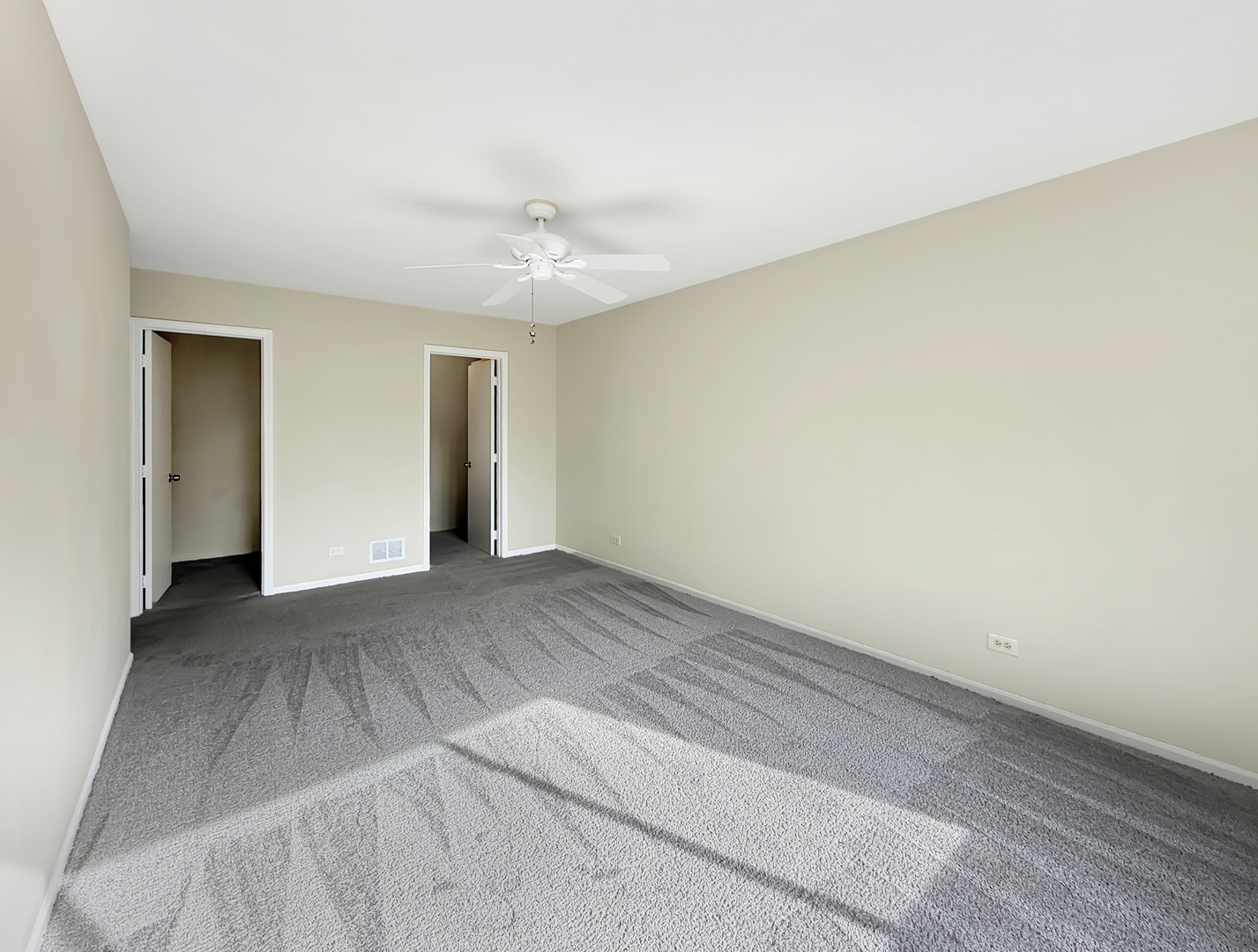 647 Darien Court Property Photo 15