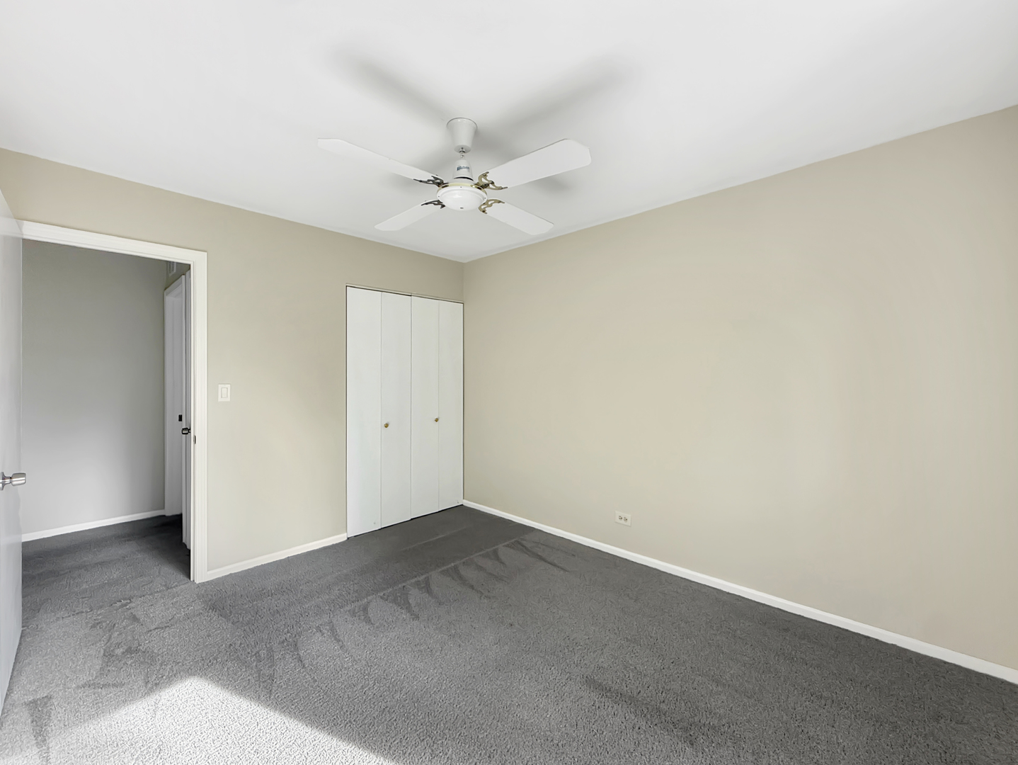 647 Darien Court Property Photo 21