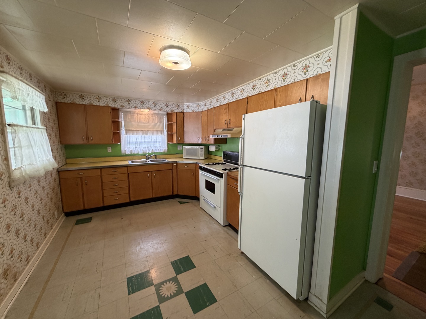 203 E Market Street Property Photo 12