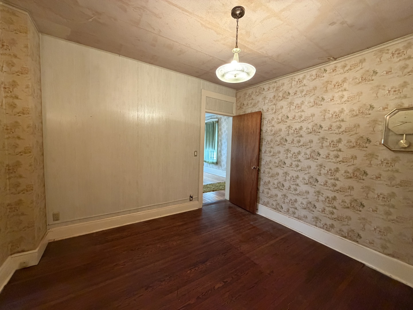 203 E Market Street Property Photo 17