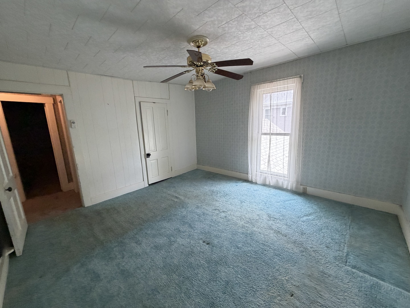 203 E Market Street Property Photo 23