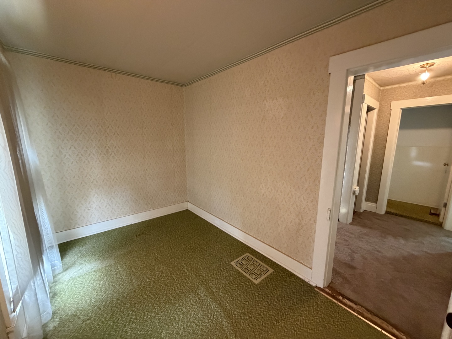 203 E Market Street Property Photo 29