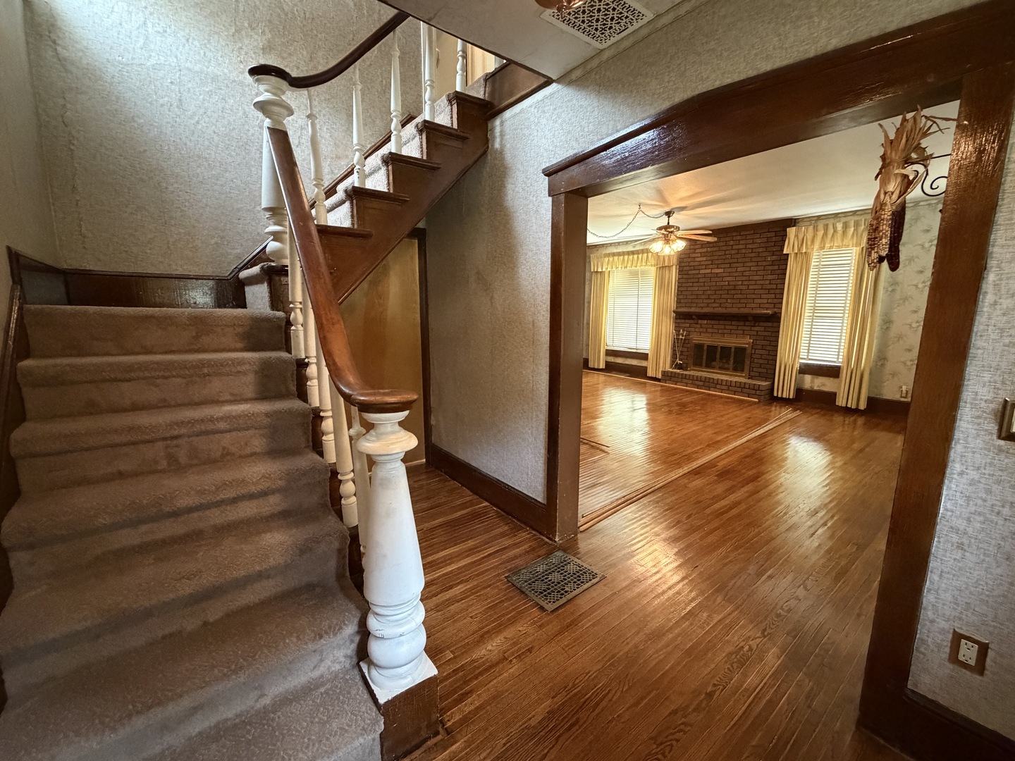 203 E Market Street Property Photo 32