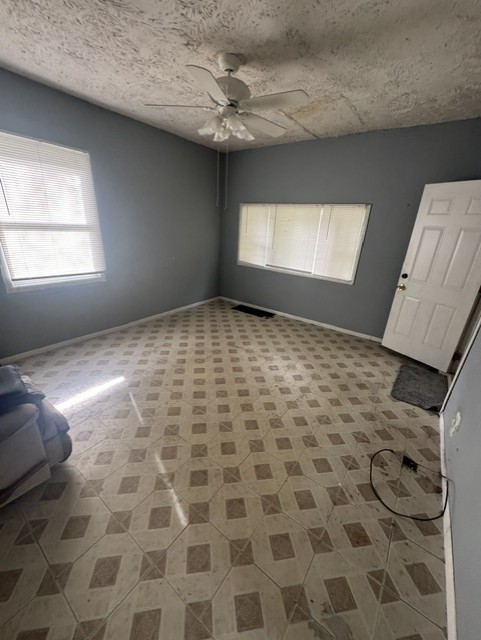 308 Superior Street Property Photo 6