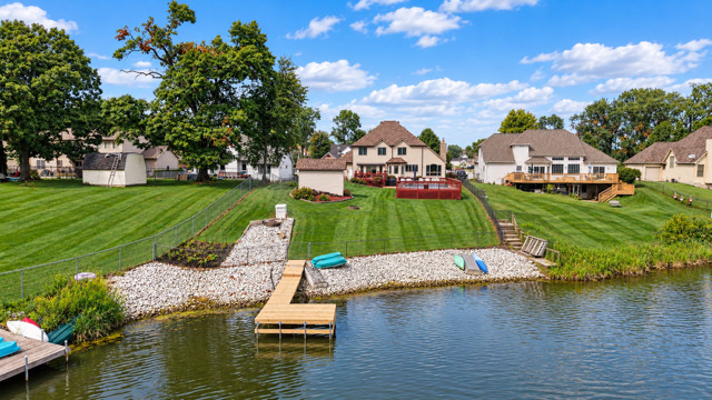 6797 Lakeshore Drive Property Photo 8