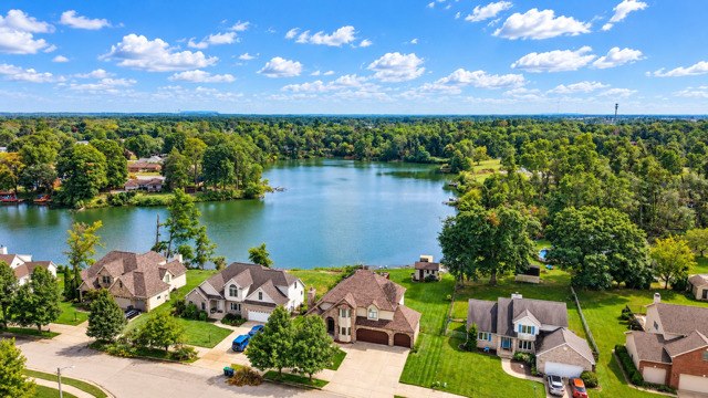 6797 Lakeshore Drive Property Photo 10