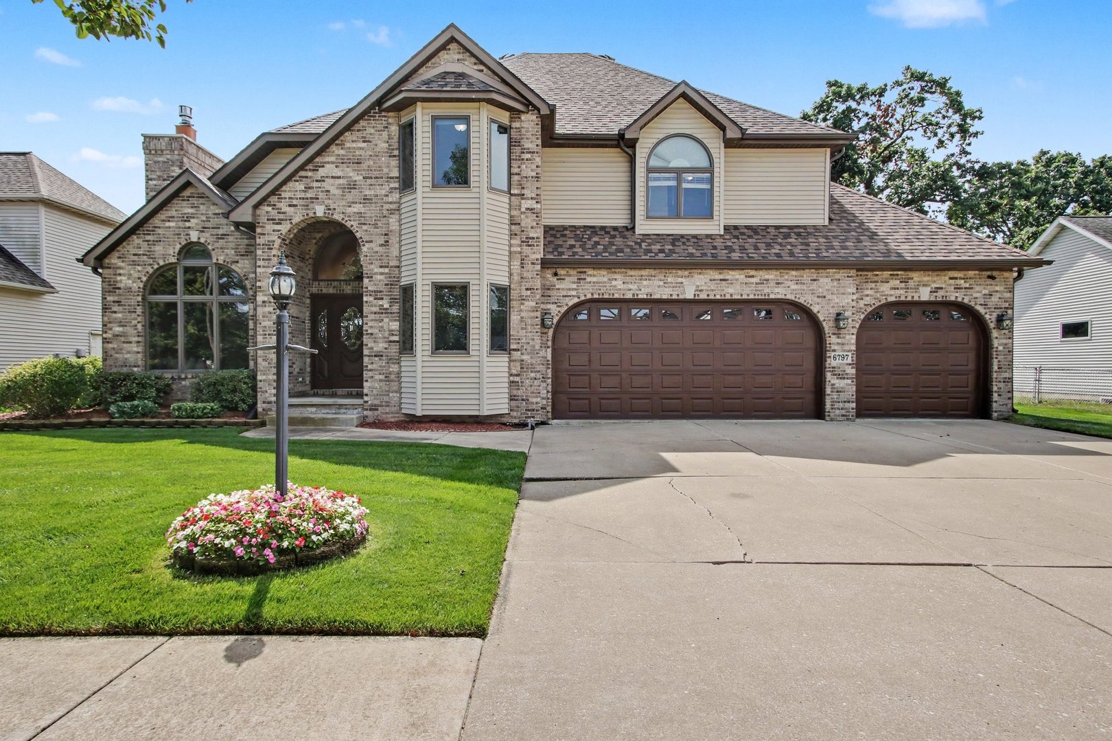6797 Lakeshore Drive Property Photo 14