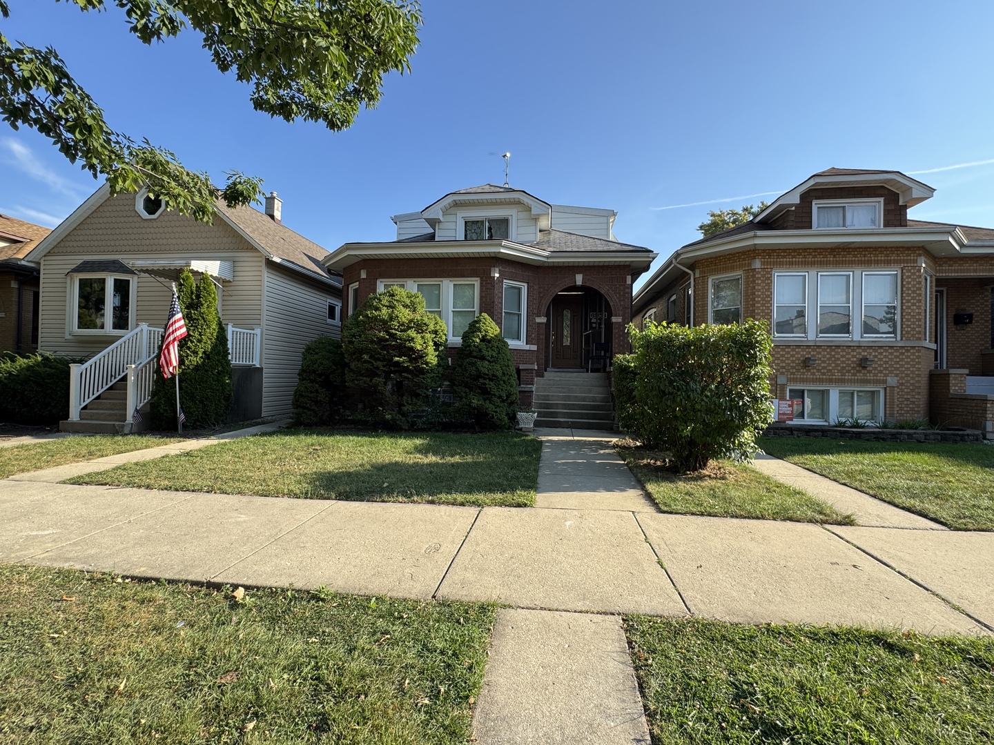 6213 W Eddy Street Property Photo 1