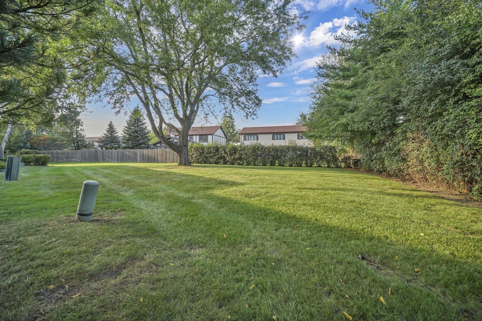 640 Burgundy Court D Property Photo 23