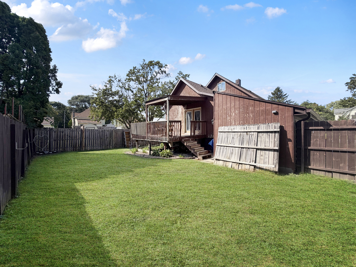 828 S Adams Avenue Property Photo 18