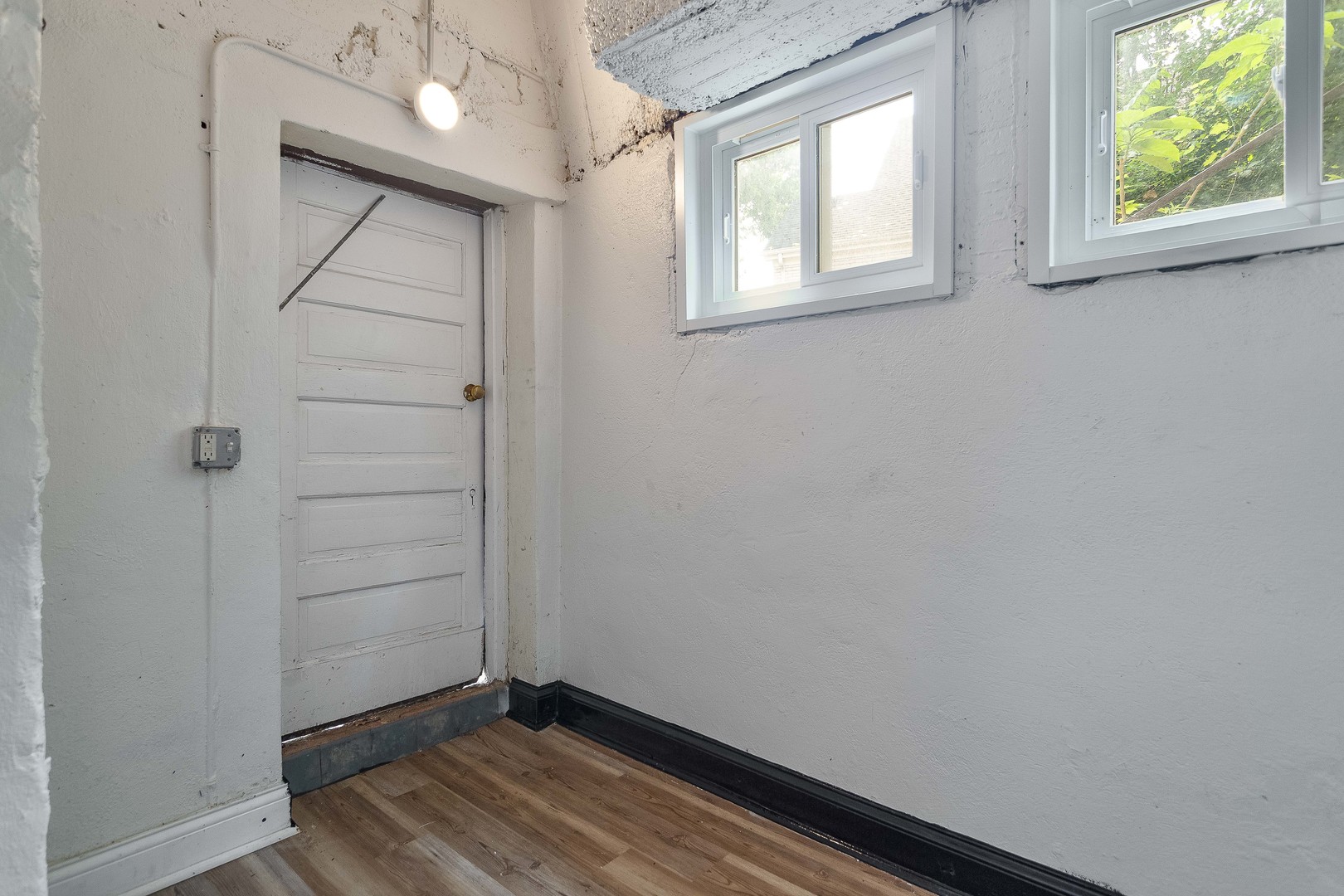 1155 Saint Johns Avenue H Property Photo 3