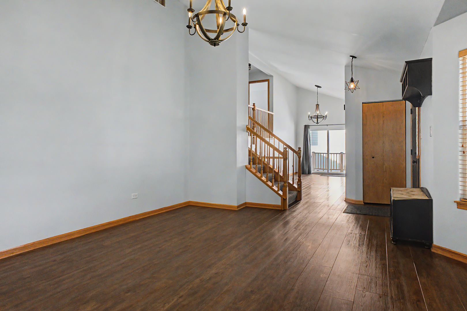 1717 Parkside Drive Property Photo 3