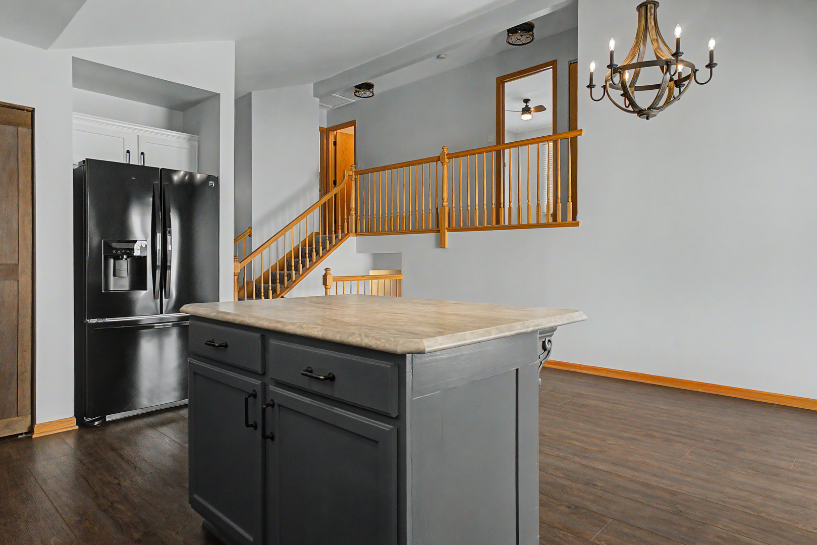 1717 Parkside Drive Property Photo 9