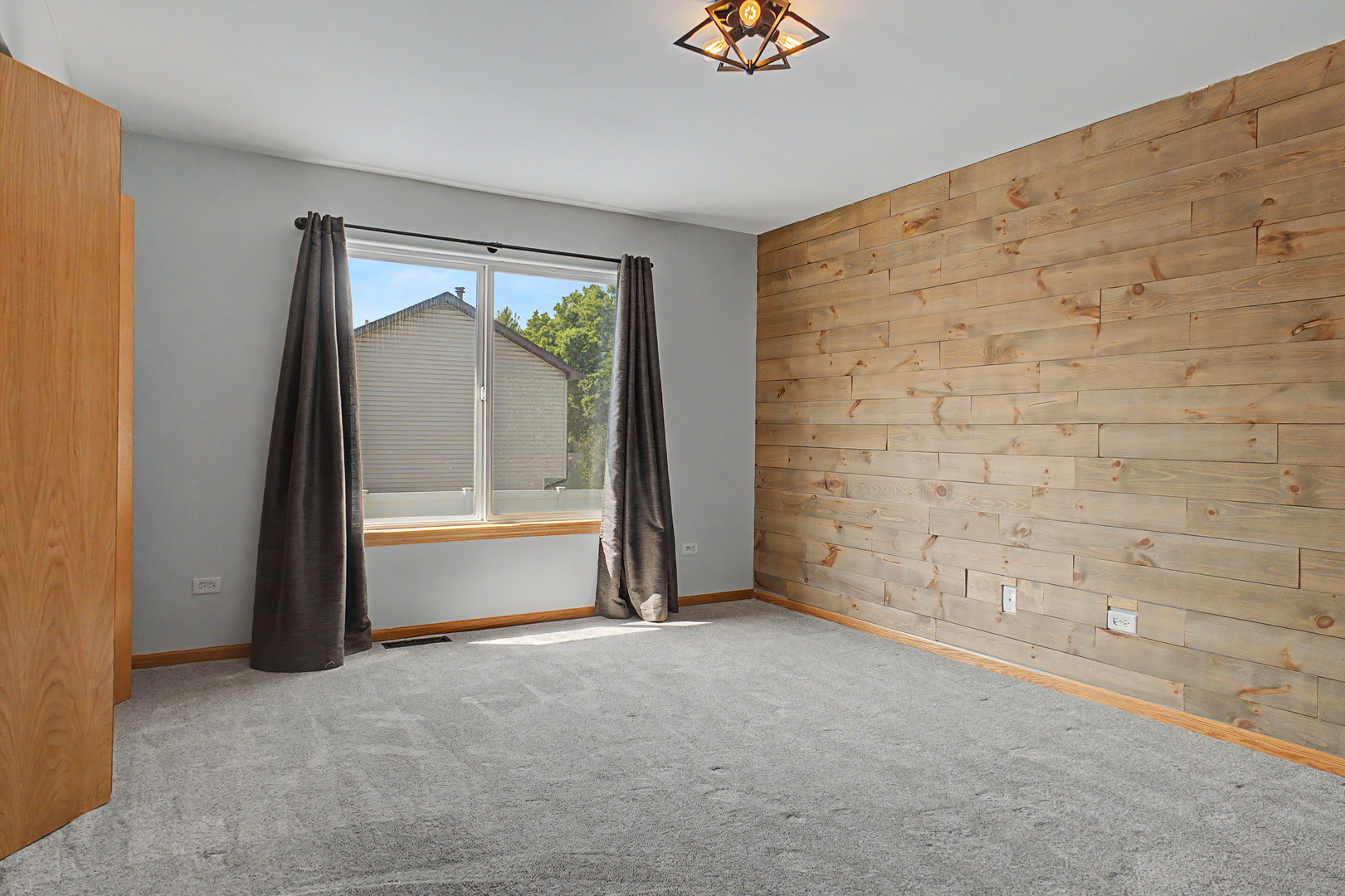 1717 Parkside Drive Property Photo 13