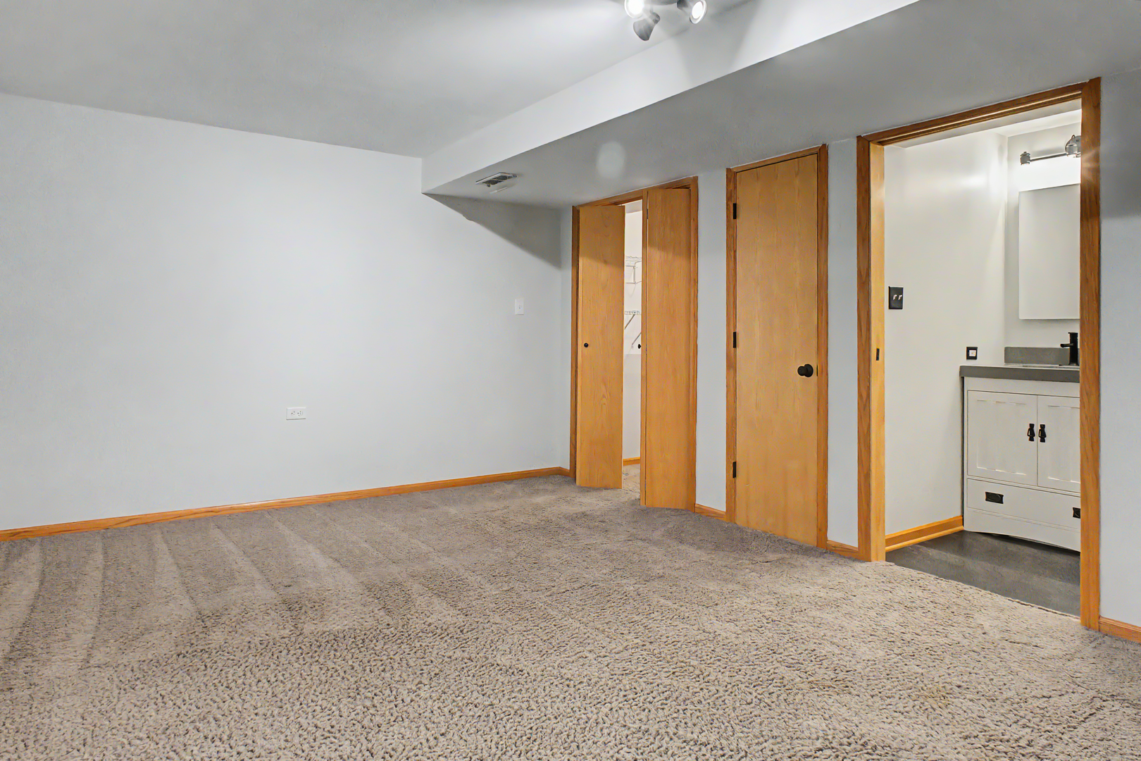 1717 Parkside Drive Property Photo 28