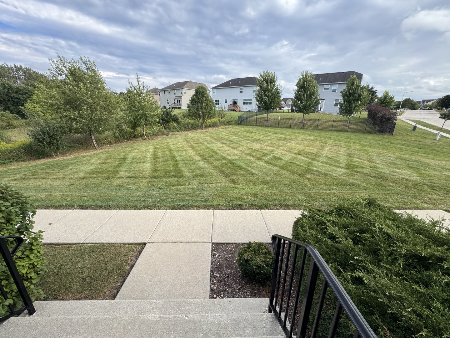 1491 Deer Pointe Drive Property Photo 2