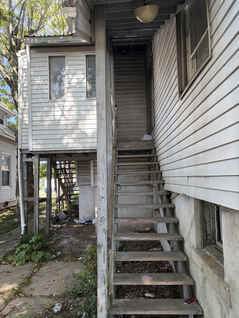 508 W Washington Street Property Photo 5