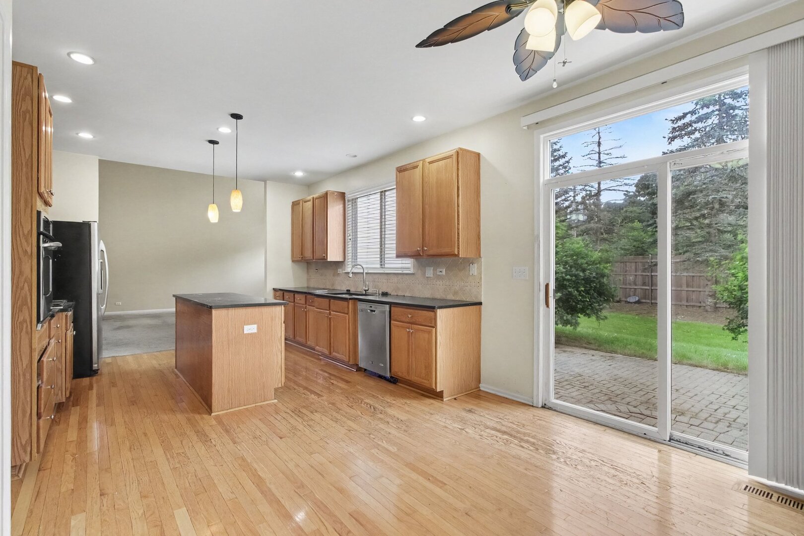 1530 S Lancaster Lane Property Photo 7