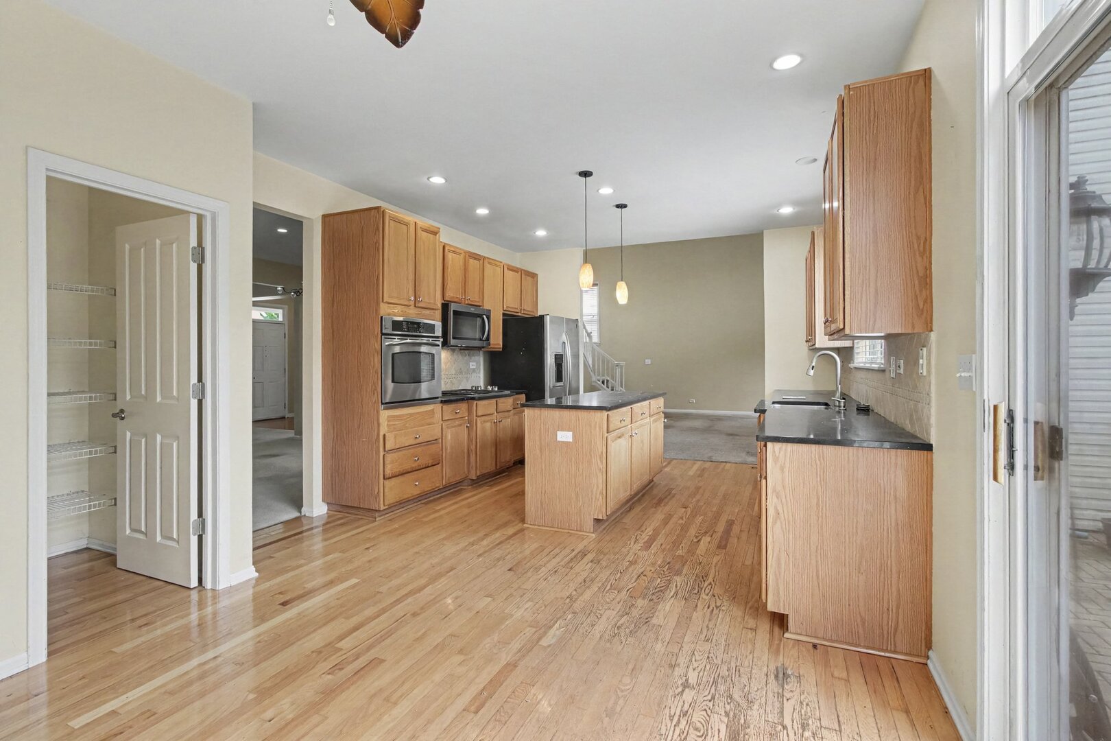 1530 S Lancaster Lane Property Photo 8