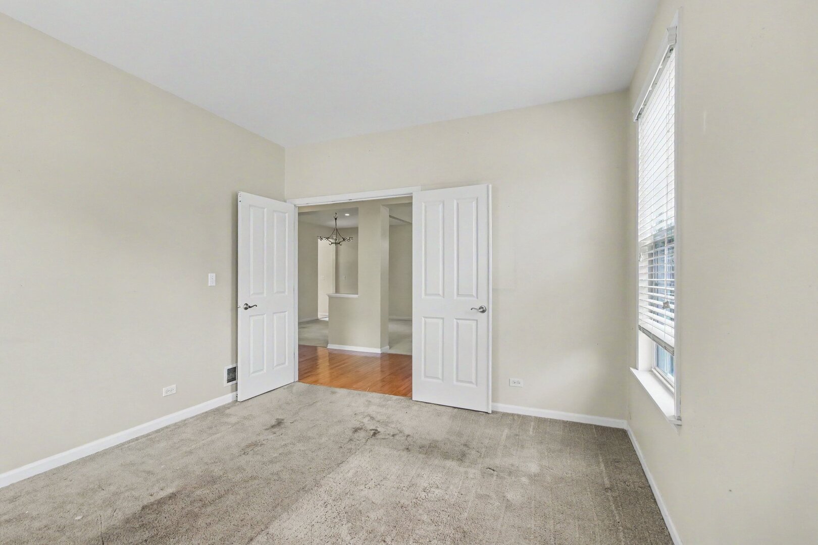 1530 S Lancaster Lane Property Photo 11