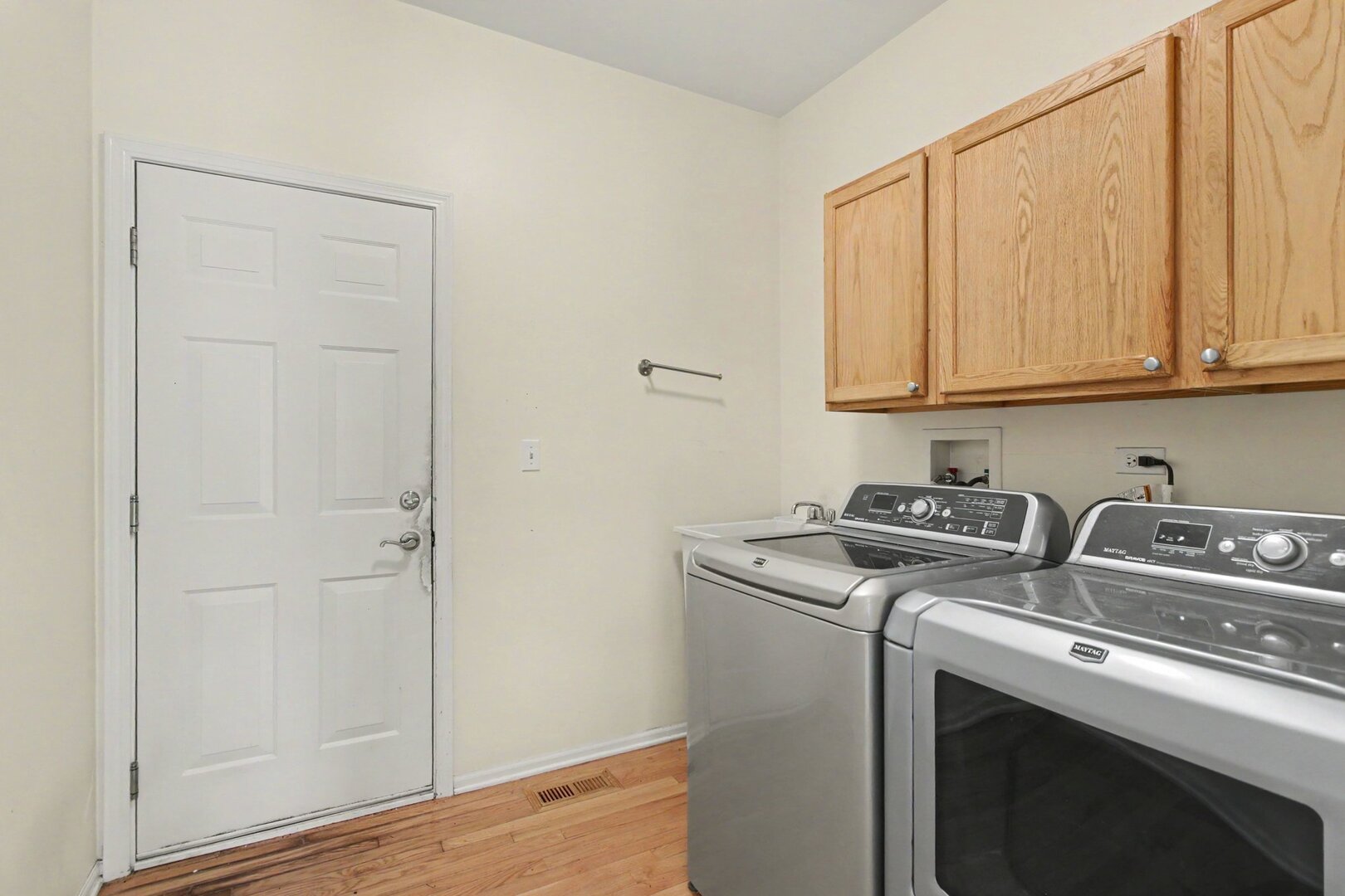 1530 S Lancaster Lane Property Photo 12