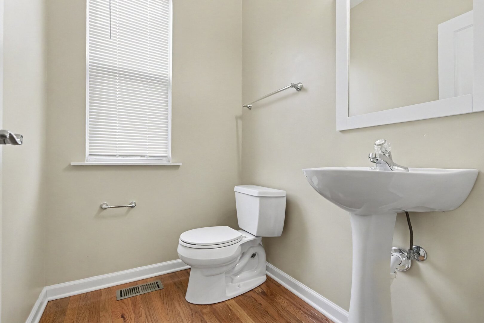 1530 S Lancaster Lane Property Photo 13