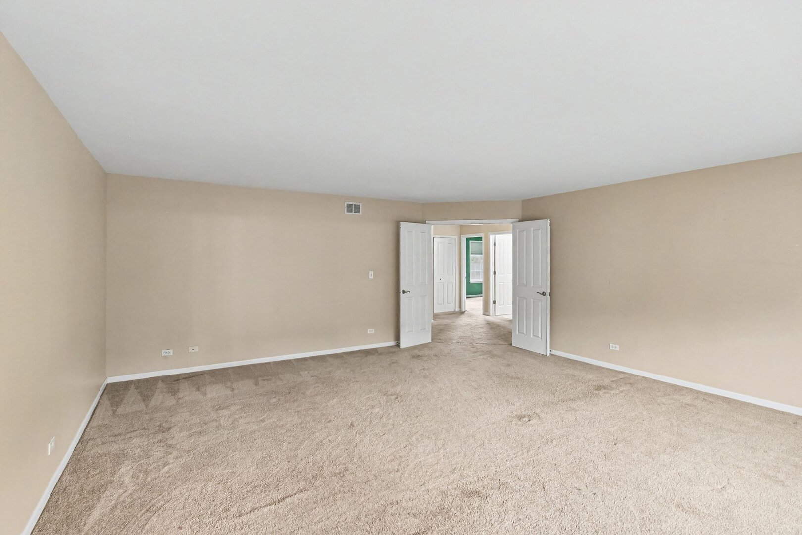 1530 S Lancaster Lane Property Photo 17