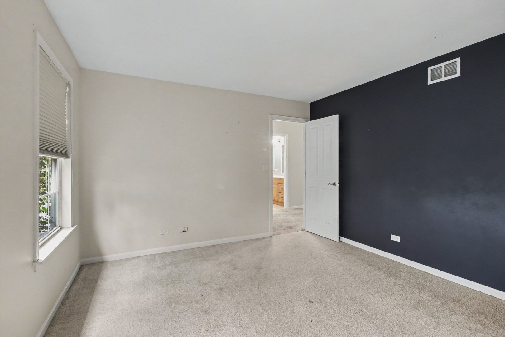 1530 S Lancaster Lane Property Photo 24