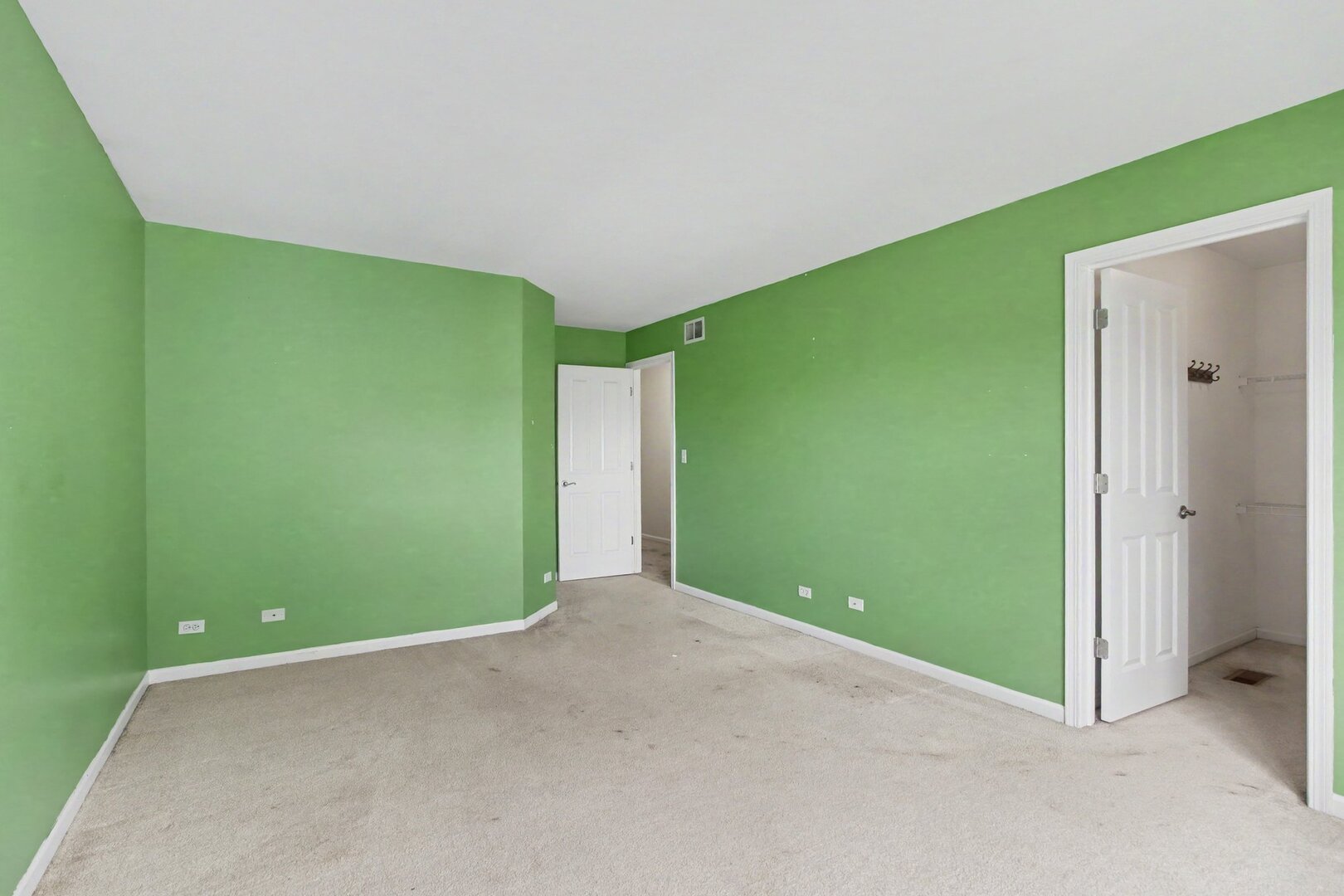 1530 S Lancaster Lane Property Photo 26