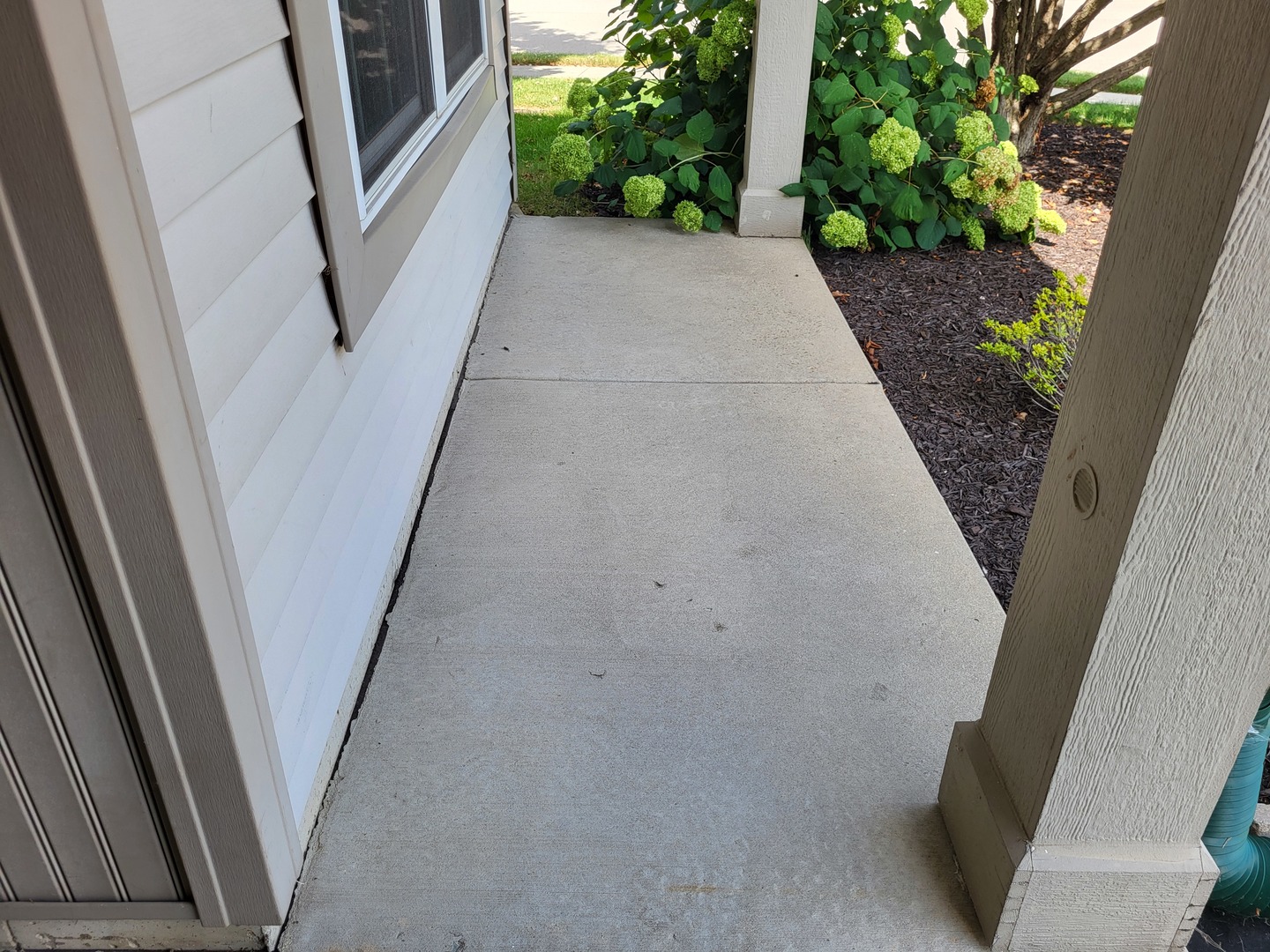 11631 Wembley Drive Property Photo 4