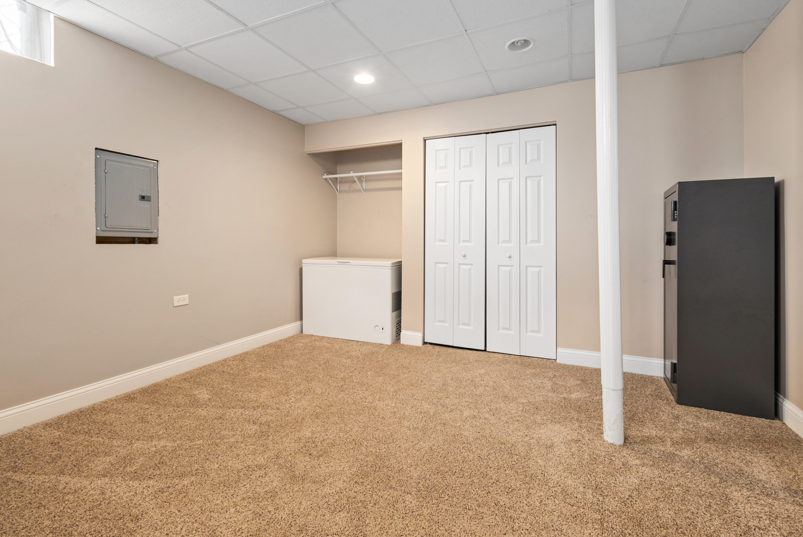 8930 Poplar Street Property Photo 25
