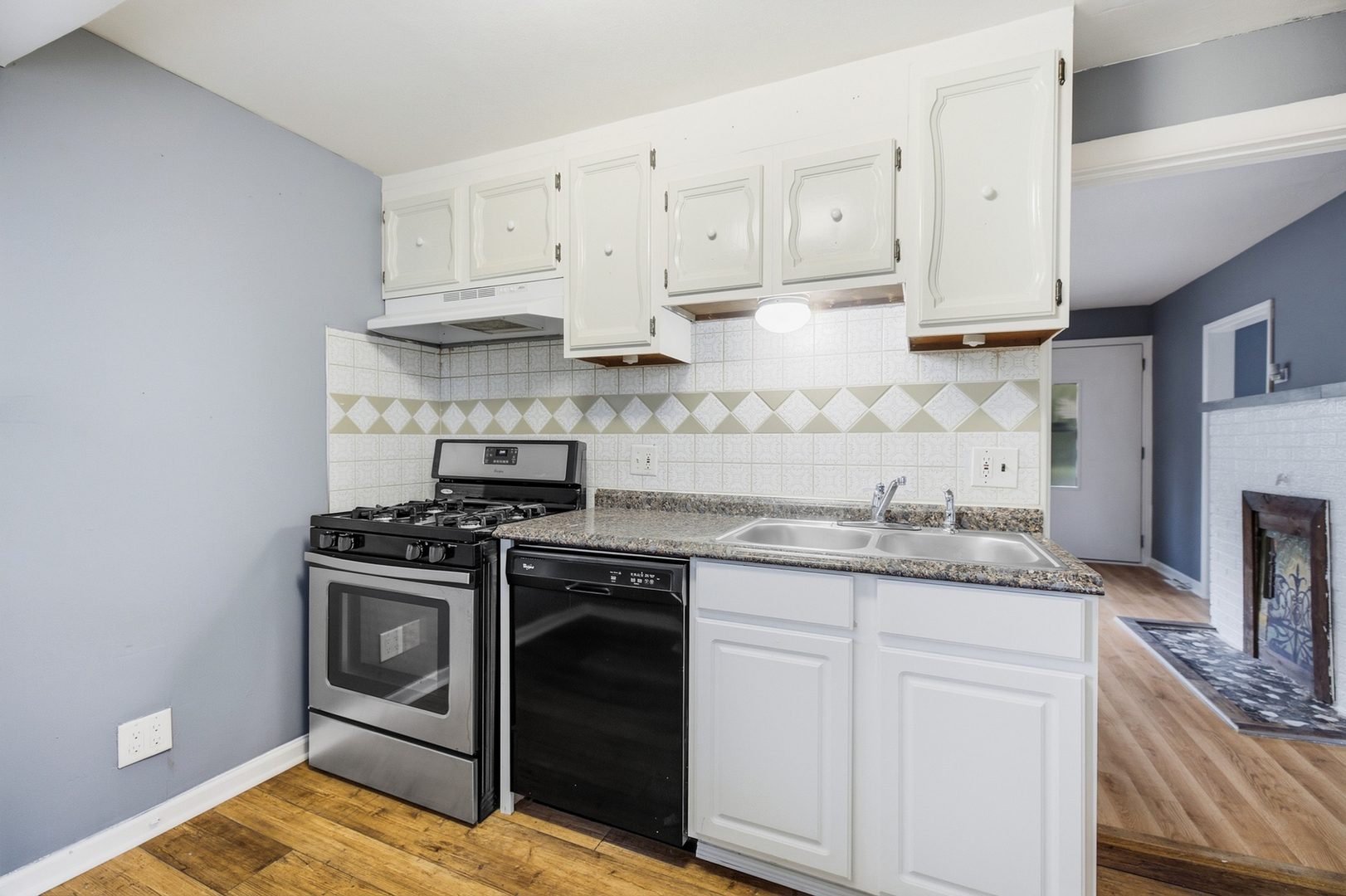 1401 Sherwood Avenue Property Photo 5