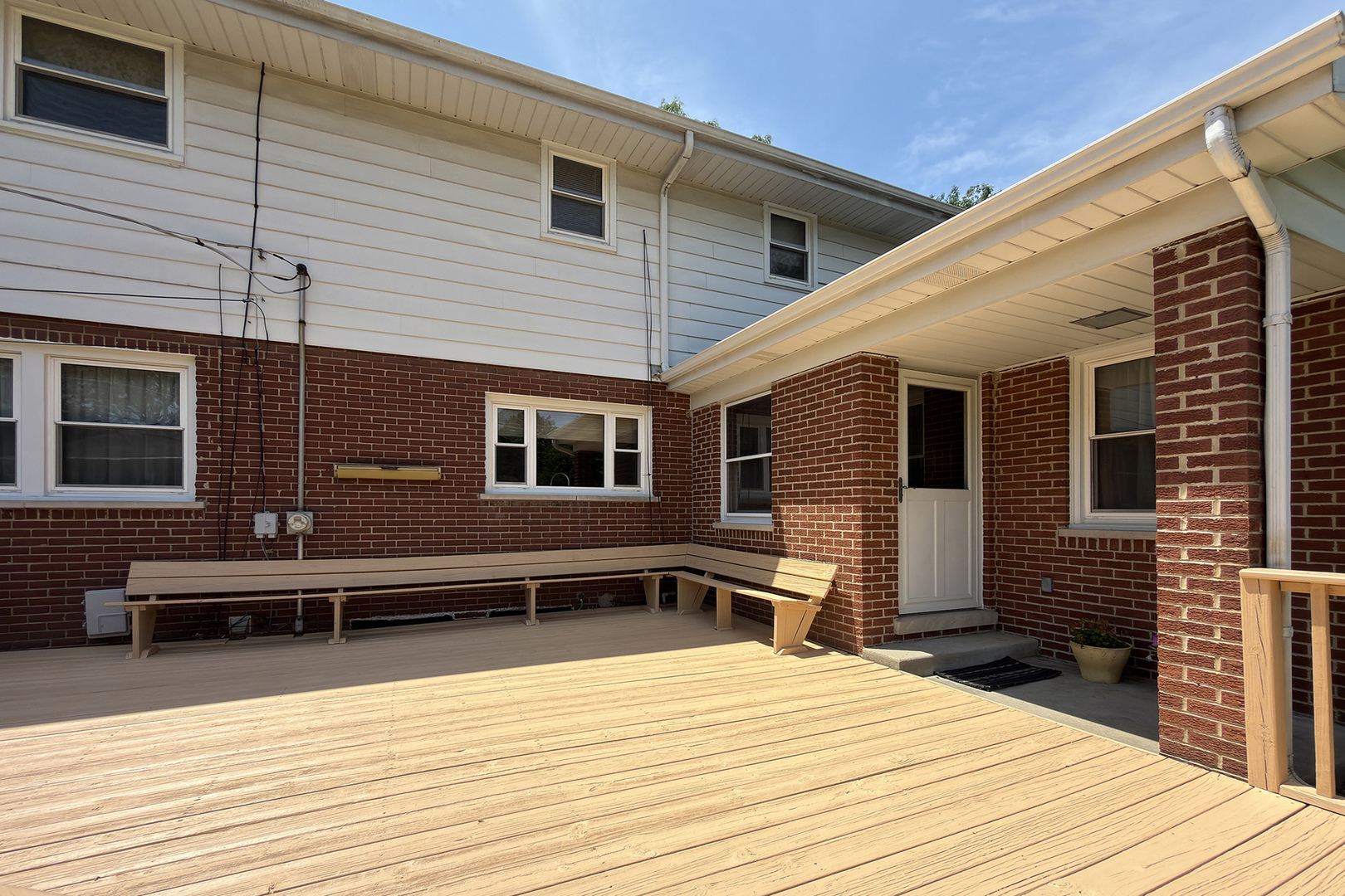 2022 E Woodview Drive Property Photo 10
