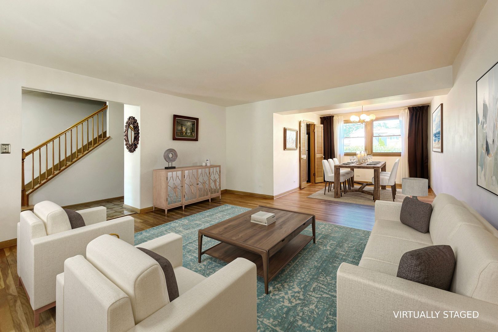 2022 E Woodview Drive Property Photo 14